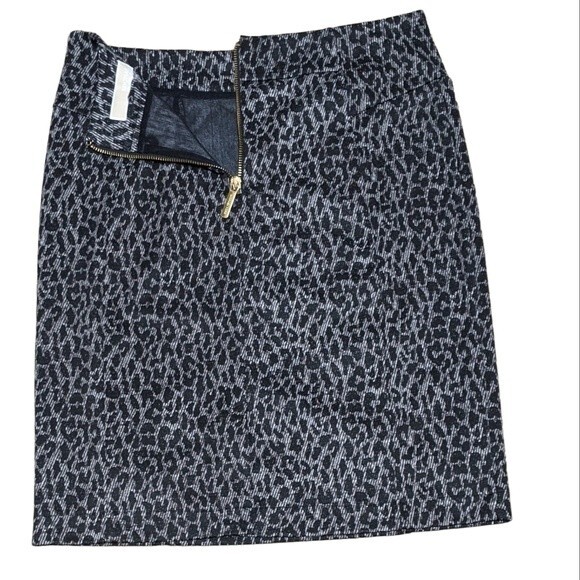 Michael Michael Kors animal print pencil skirt short black gray size Medium - Picture 5 of 8